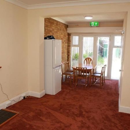 Congress Road Abbeywood Apartment Abbey Wood Ngoại thất bức ảnh